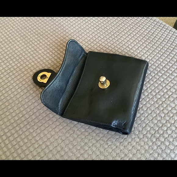 Salvatore Ferragamo leather wallet - Picture 8 of 11